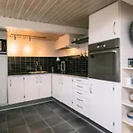 4 Person In Tranekær