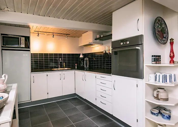 4 Person In Tranekær